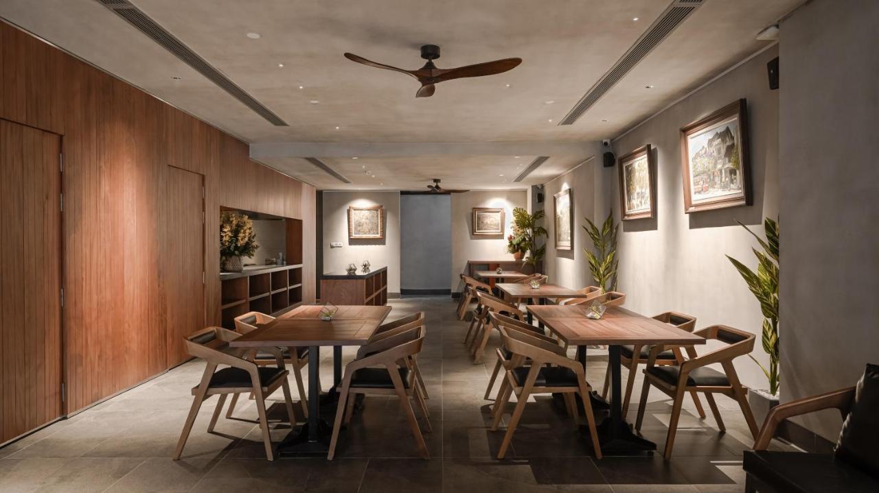 Triple E Metro Ben Thanh Hotel 3*