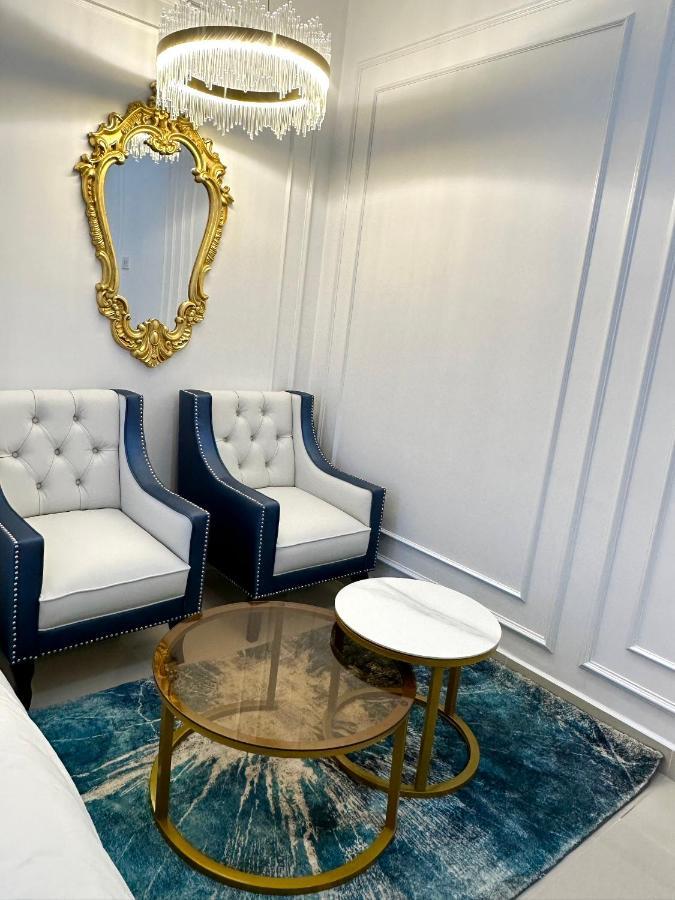 Center Luxury Feel X 4pax In District 1 Vietnam