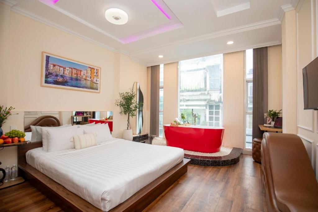 Quy Hung Hotel Central