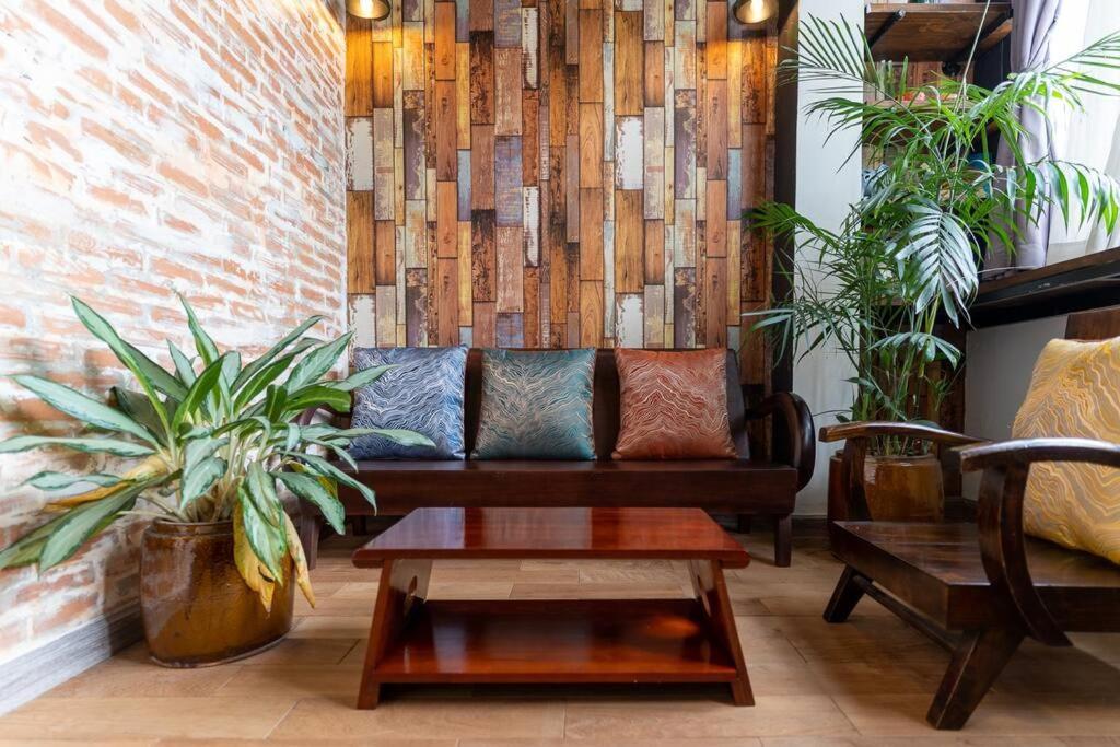 Kitchen Netflix @ben Thanhｓａｉｇｏｎｈｉｄｅｏｕｔ130 Pastuer Apartment *