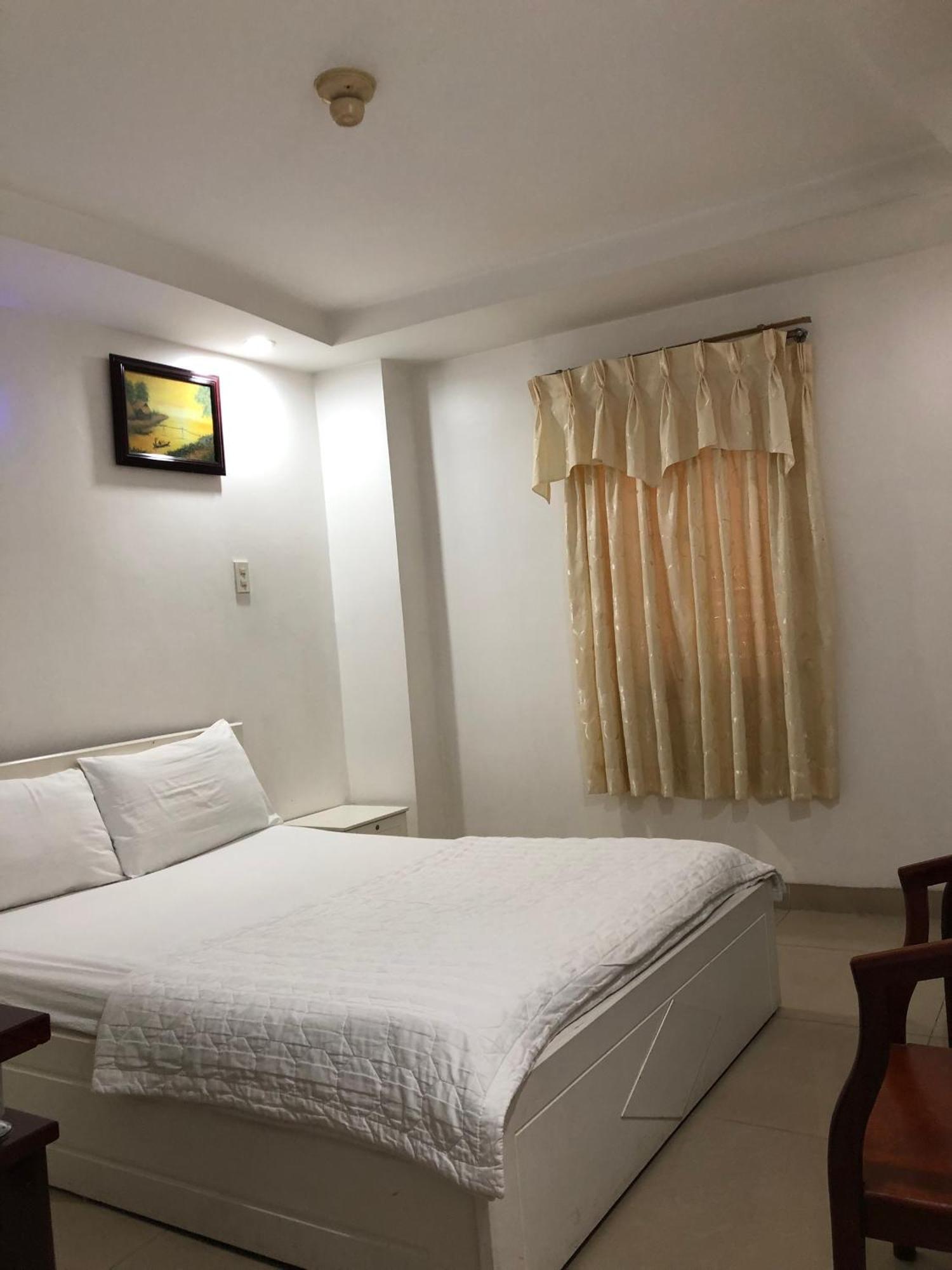 Hotel Seven Stars