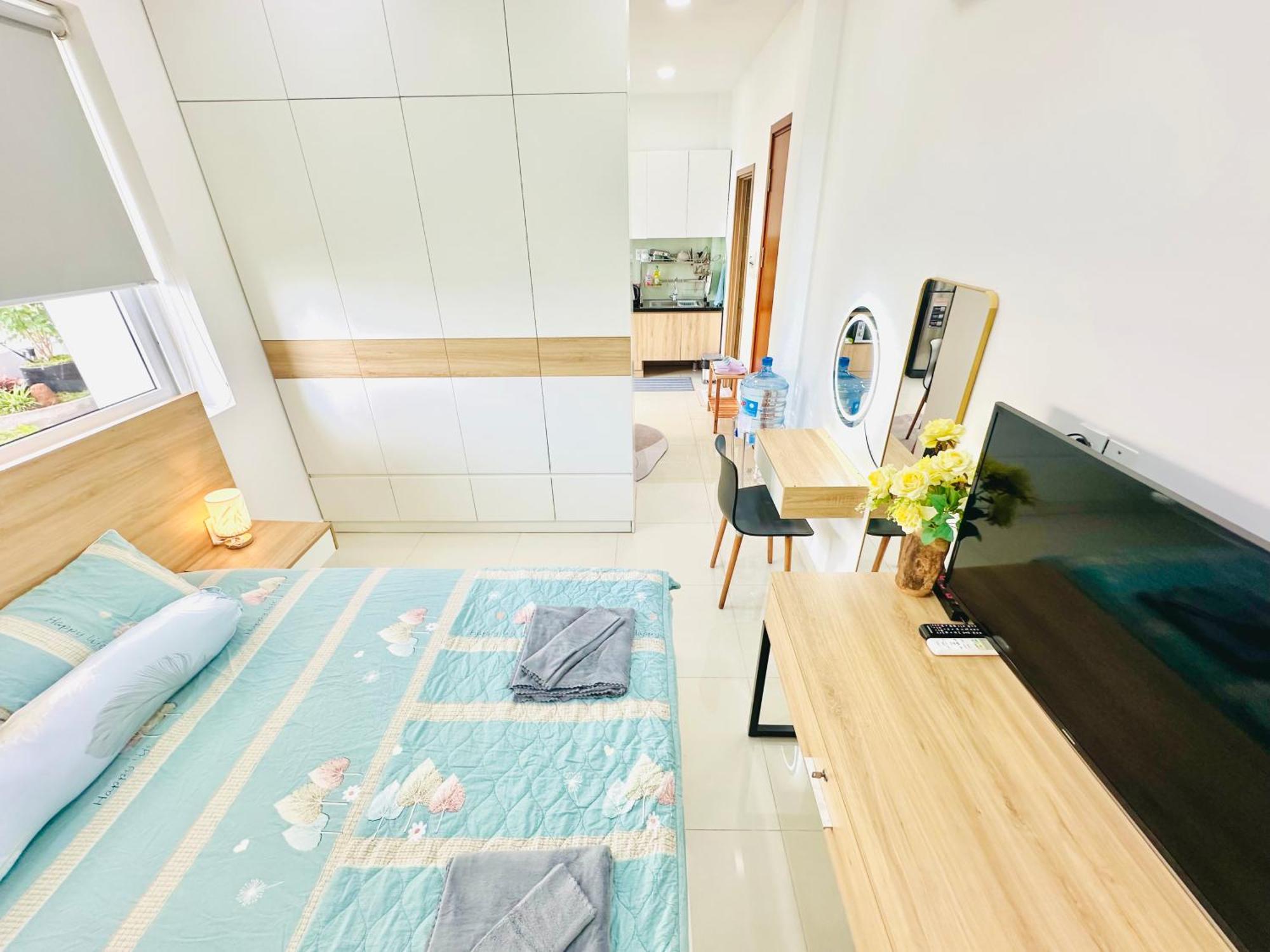 Spacious Penthouse Near Landmark 81 Apartment *