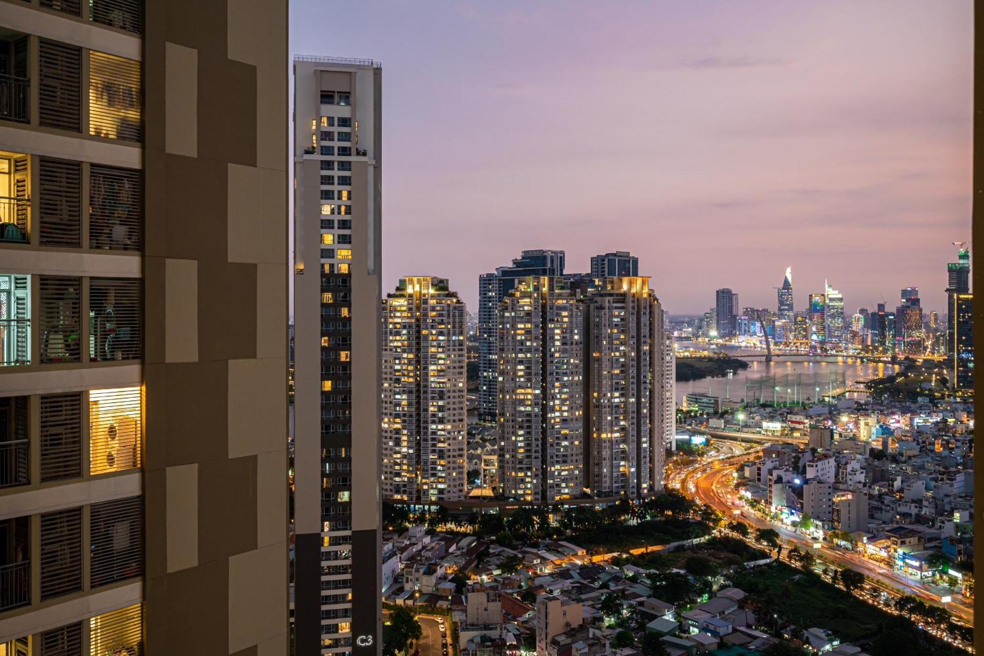 Luxury At Vinhomes Park Bandar Ho Chi Minh