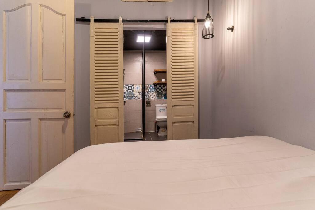 Kitchen Netflix @ben Thanhｓａｉｇｏｎｈｉｄｅｏｕｔ130 Pastuer Apartment *