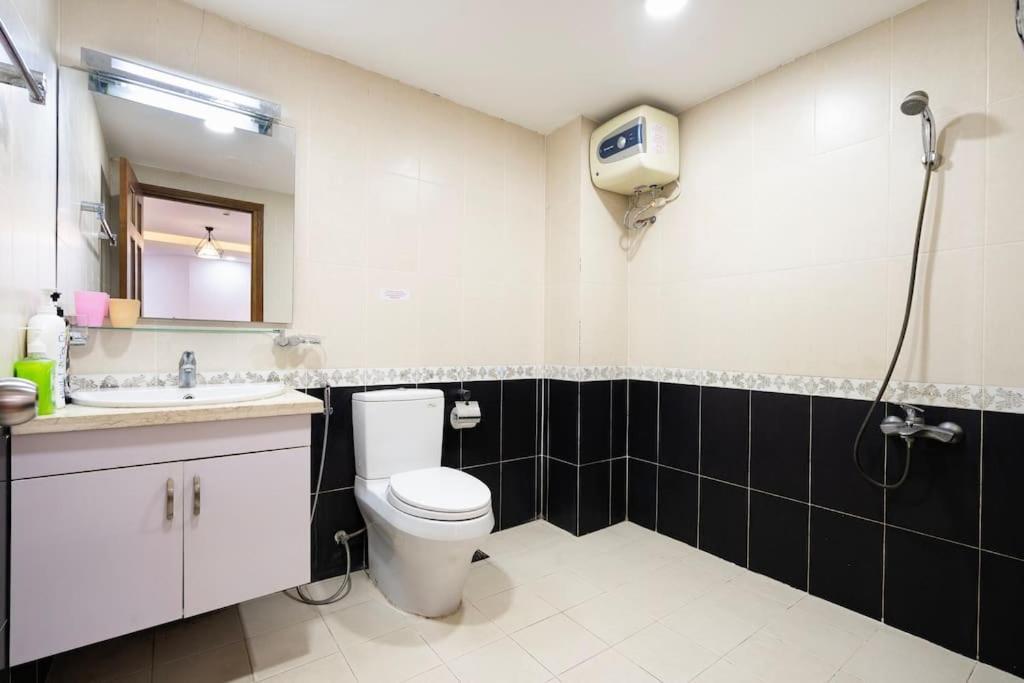 Spacious 2 Bedroom At Center/1st District Ho Chi Minh City