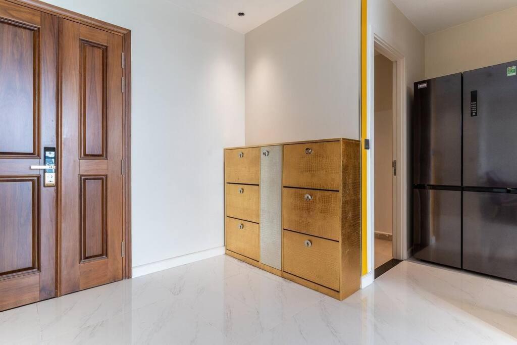 Steps To Vincom/casino/d1/pool/gym/netflix/3beds