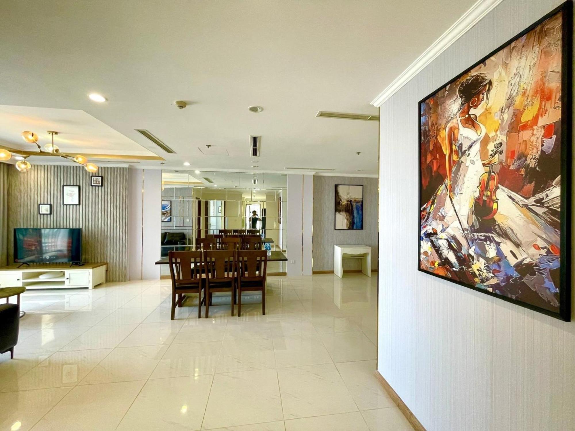 Vinhome Park Apartment *