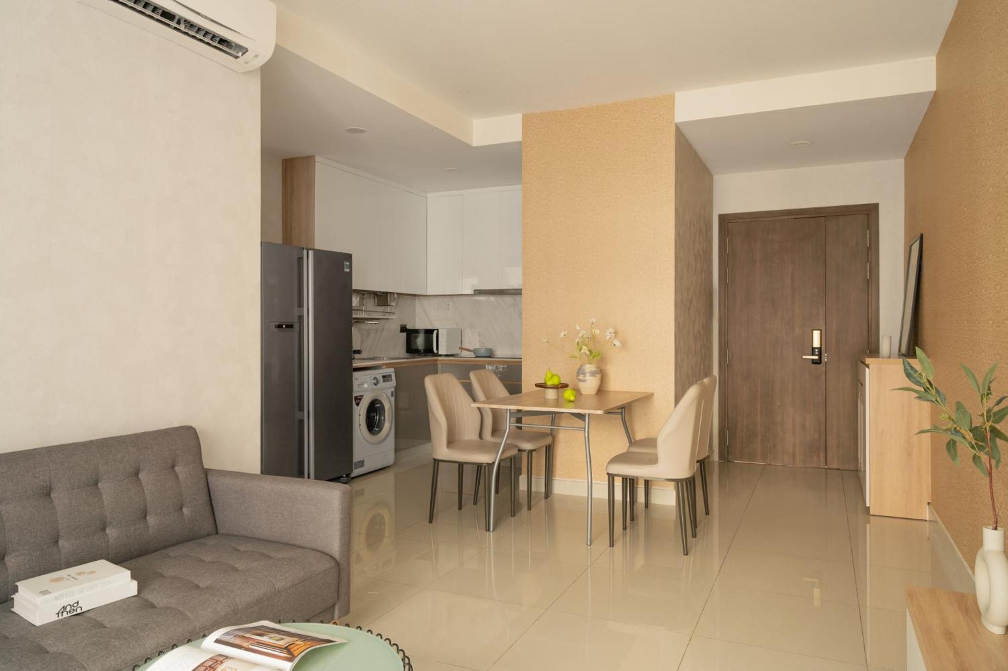 Lynh Saigon D4