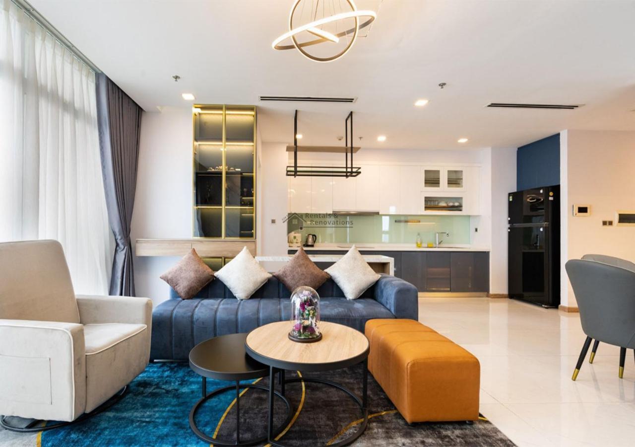 Landmark 81 Luxury & The Vinhomes Central Park - The Buildings Surrounding Landmark 81 Apartment *