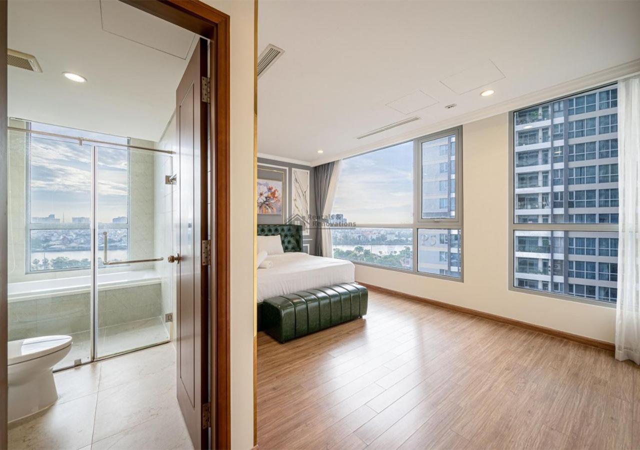 Apartment Landmark 81 Luxury & The Vinhomes Central Park - The Buildings Surrounding Landmark 81 *