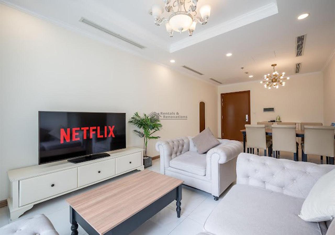 Apartment Landmark 81 Luxury & The Vinhomes Central Park - The Buildings Surrounding Landmark 81 Ho Chi Minh City