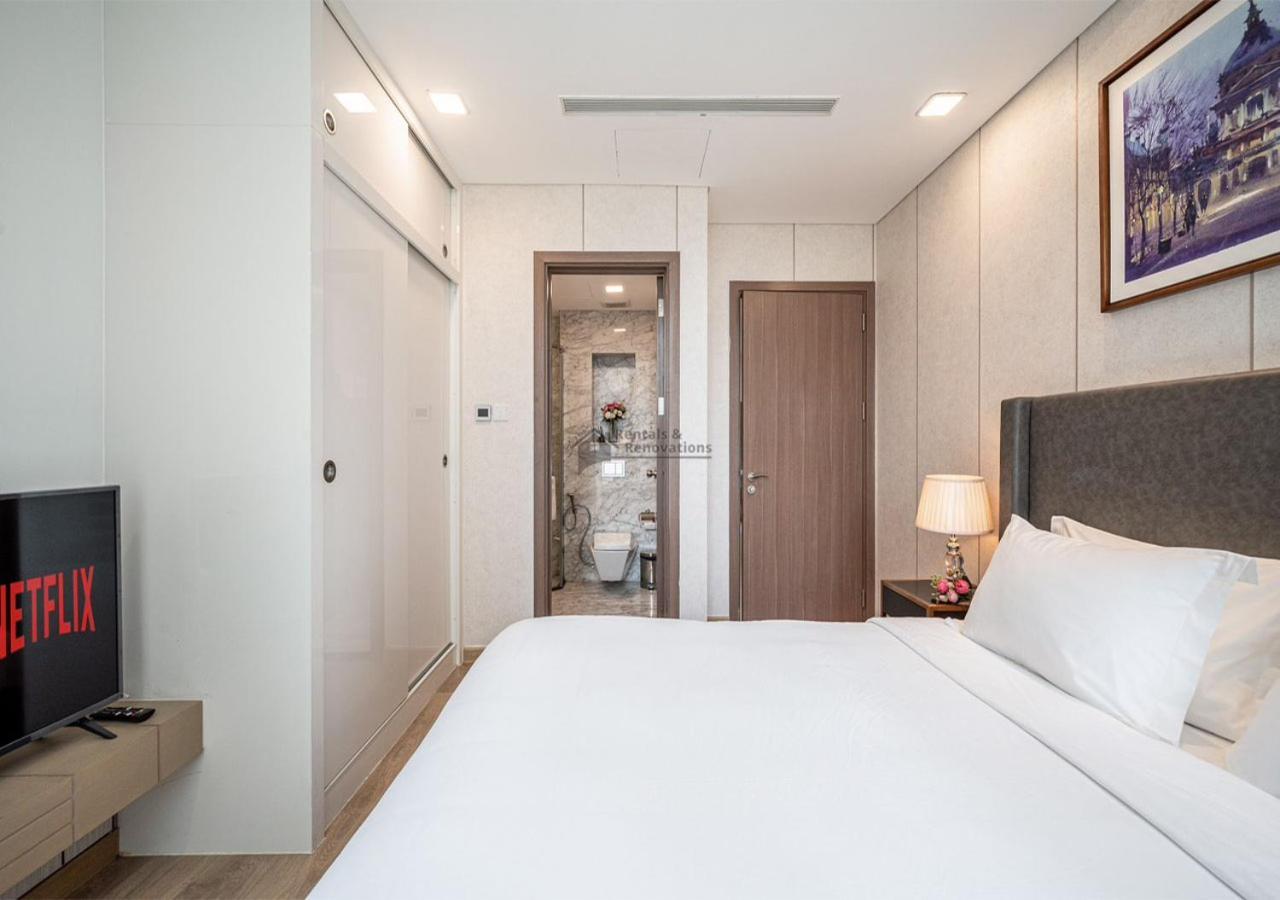 Landmark 81 Luxury Apartments: Iconic Skyscraper Living Apartment