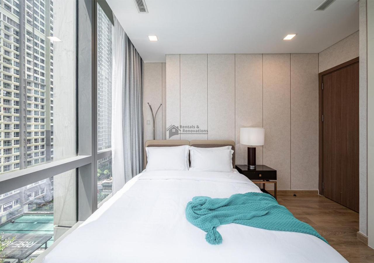 Landmark 81 Luxury Apartments: Iconic Skyscraper Living Apartment *