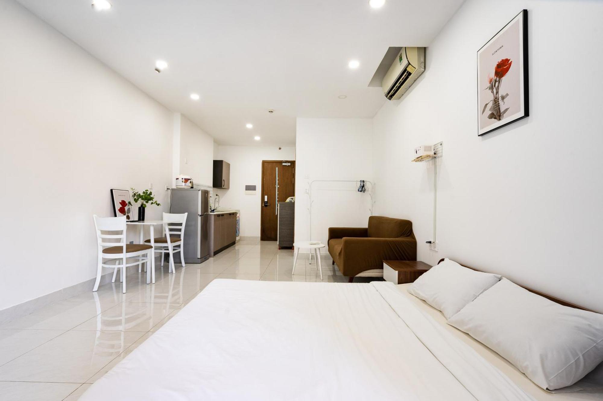 Helios Riverside Apartment *