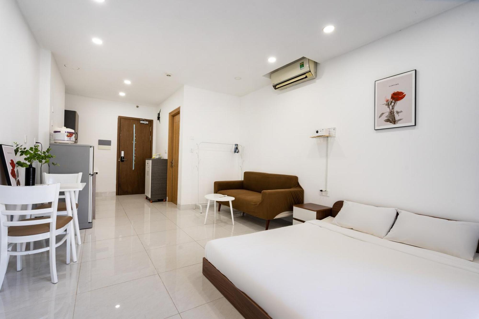 Helios Riverside Apartment *