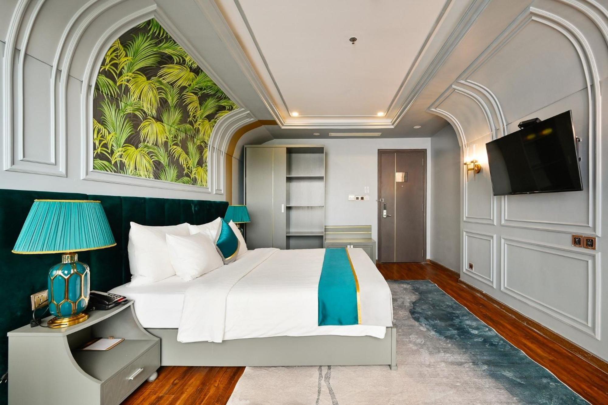 Cicilia Saigon Center Hotel 4*