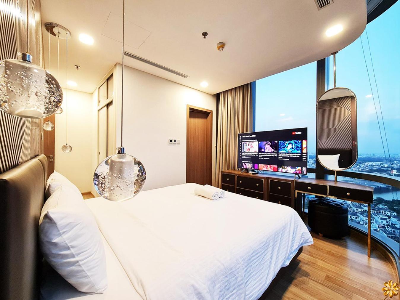 Apartment Landmark 81 Royal Luxury - Vinhome Park