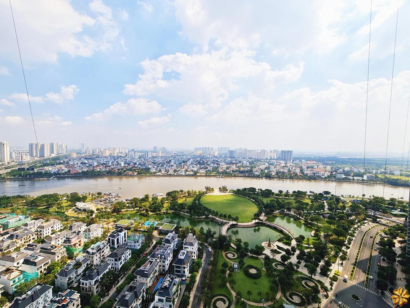 Landmark 81 Royal Luxury - Vinhome Park Apartment