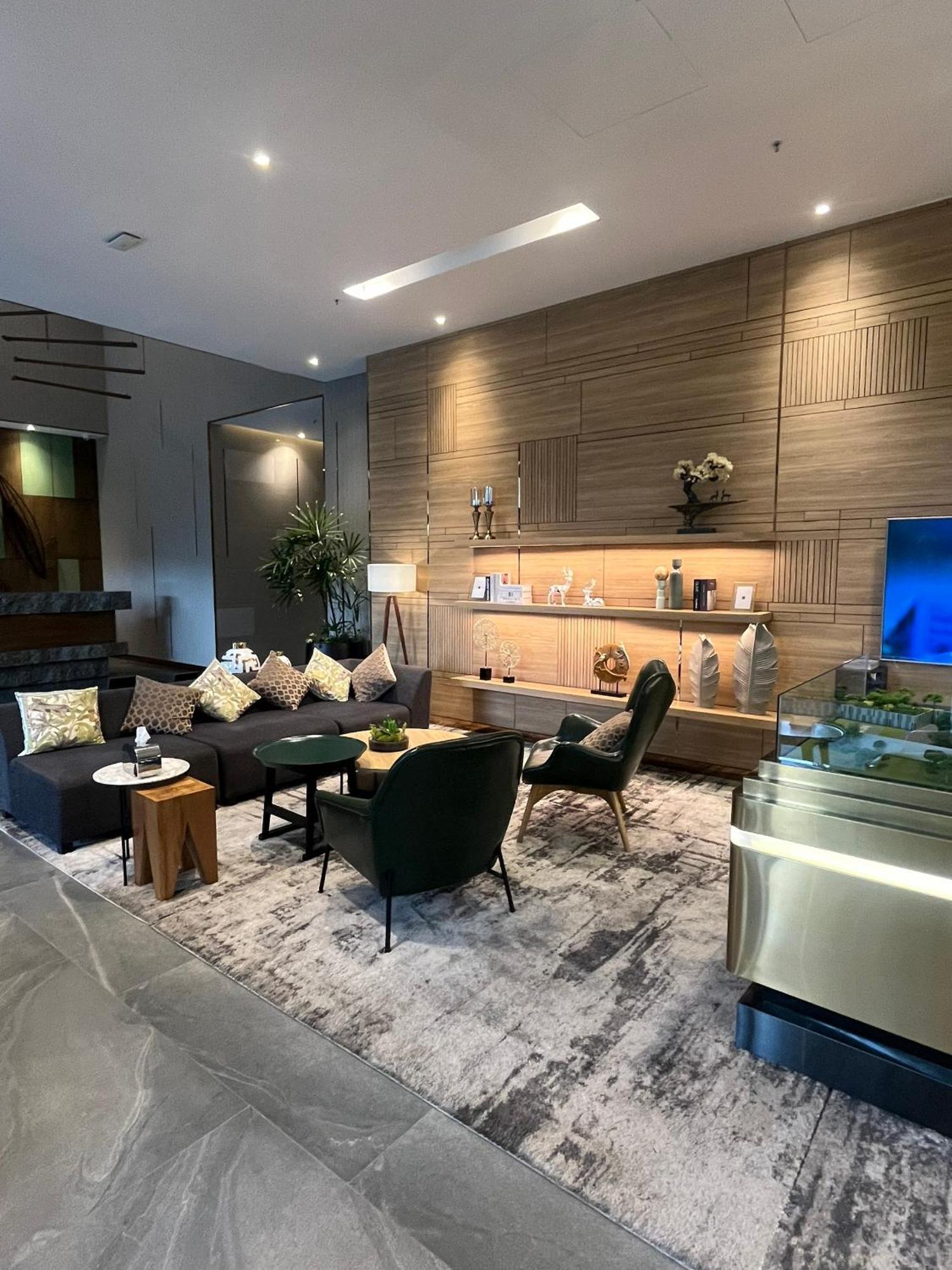Pangsapuri Luxury Zenity 2br In D1 Somerset's Quality