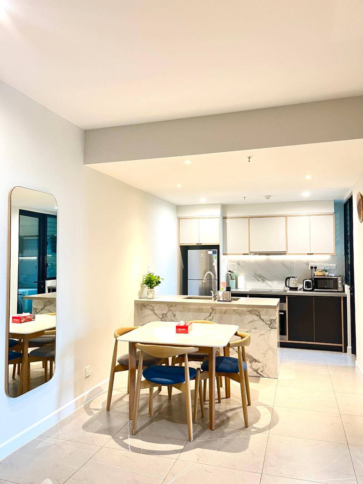 Luxury Zenity 2br In D1 Somerset's Quality *