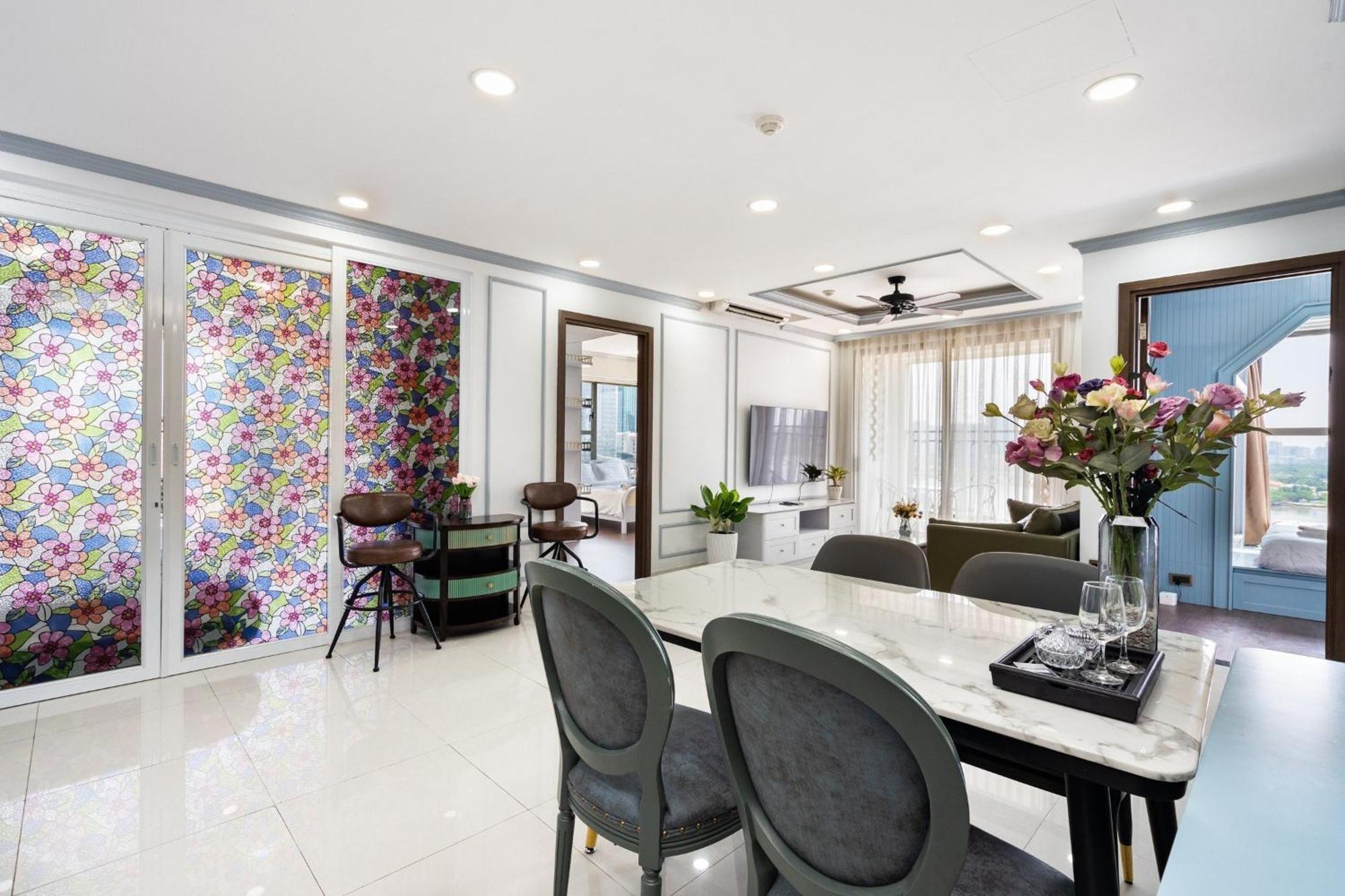 Lyn's Home-river Gate- Pool- Gym-pick Up * Ho Chi Minh City