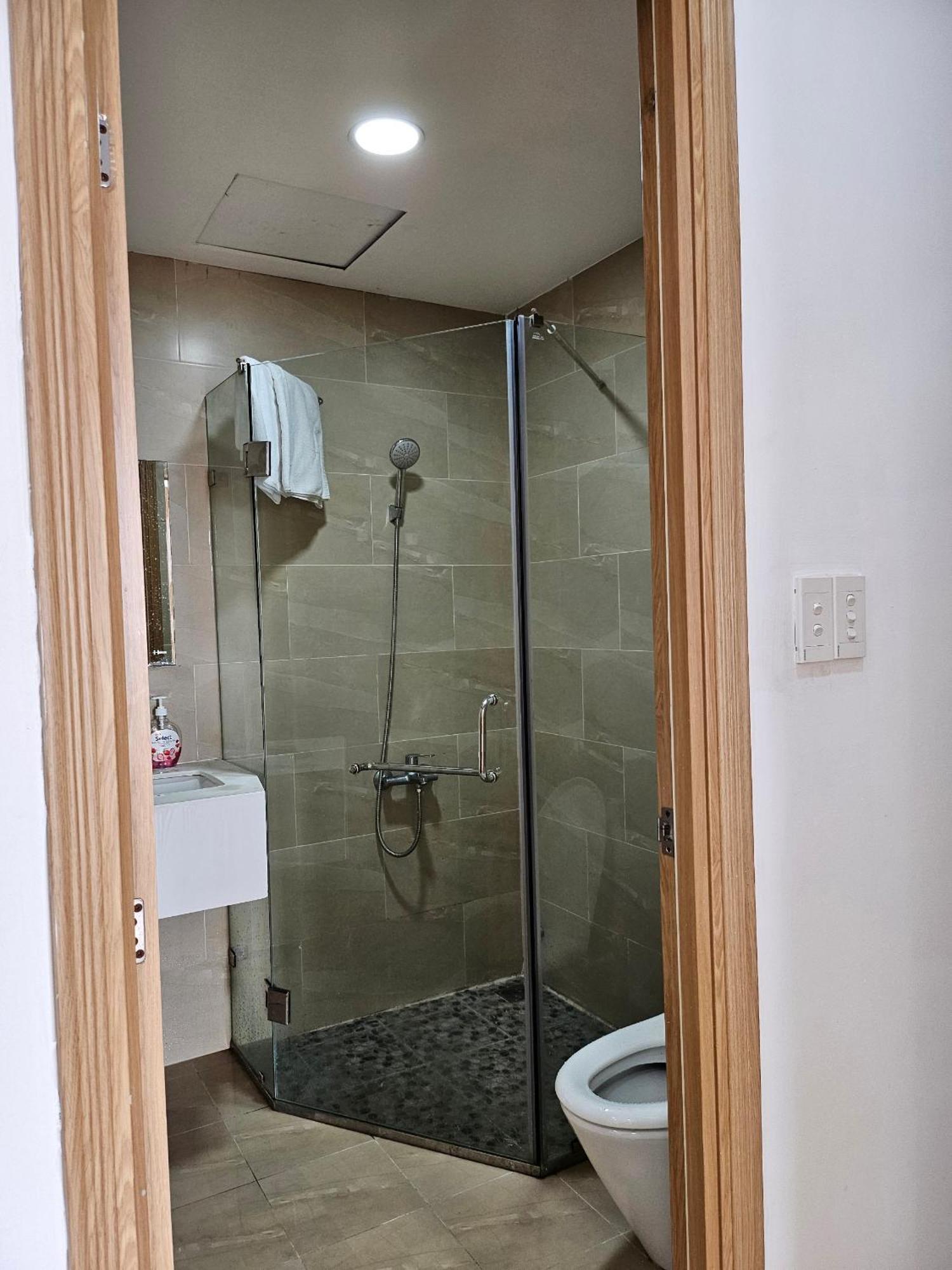 The Botanica Tan Binh Tan Son Nhat Airport 2br Apartment