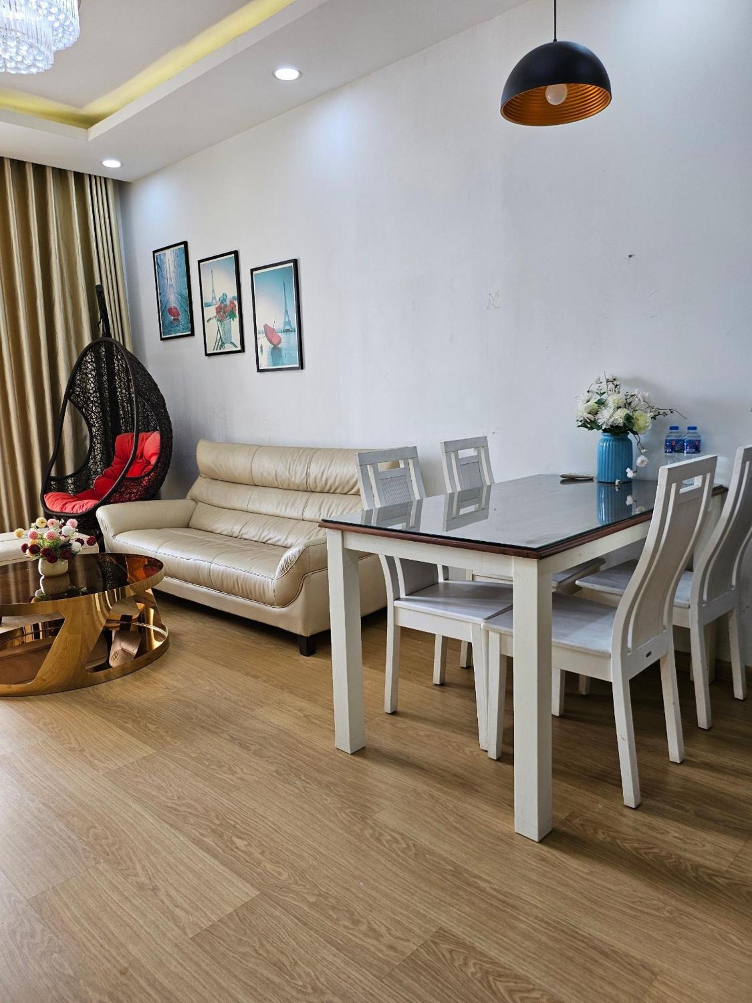 The Botanica Tan Binh Tan Son Nhat Airport 2br Apartment