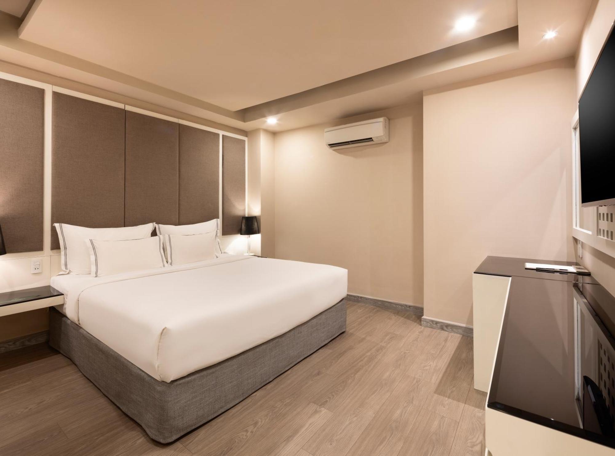 Hotel Paragon Saigon