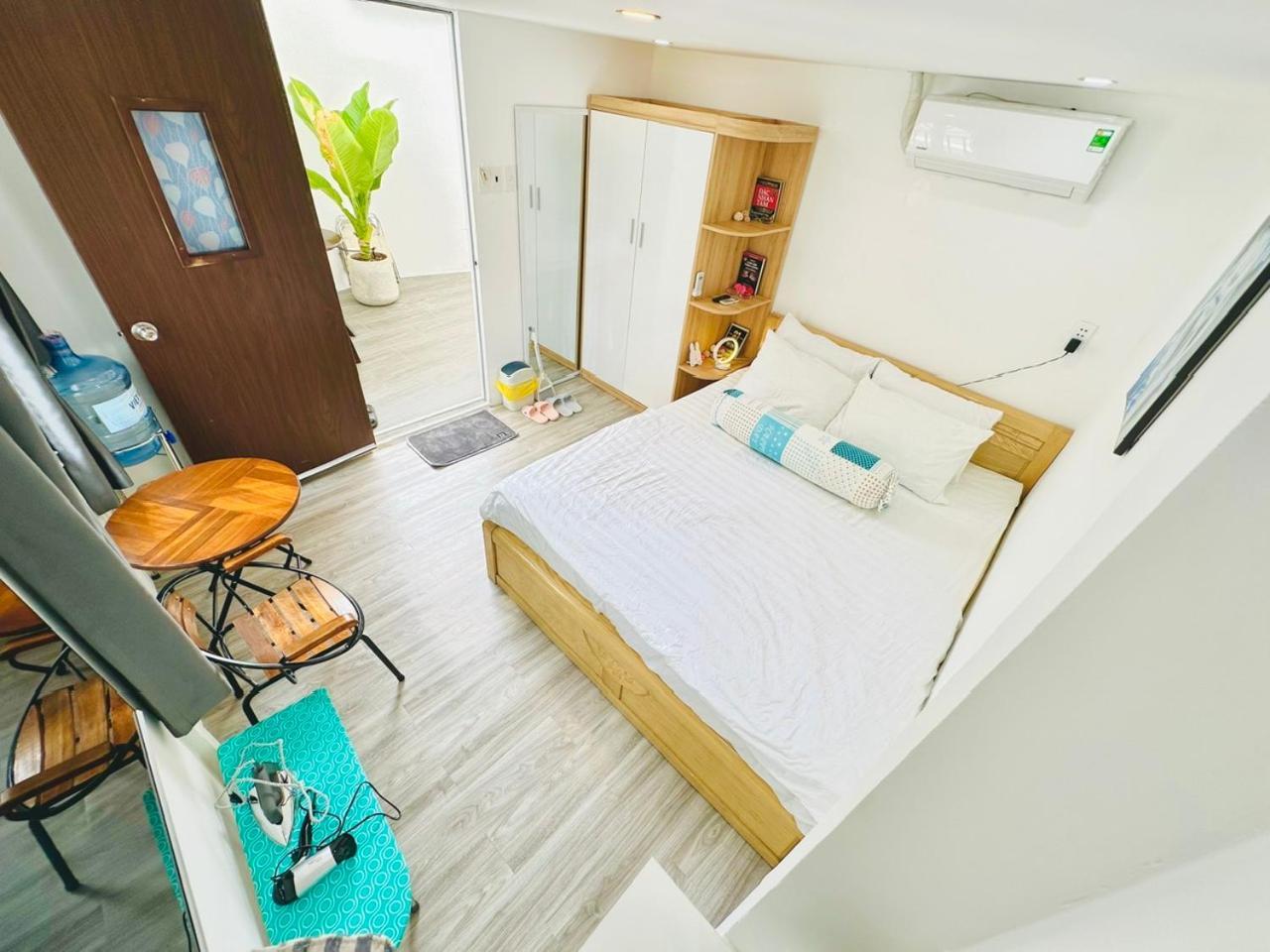 Spacious Penthouse Private Rooftop In D1 Hcmc Apartment