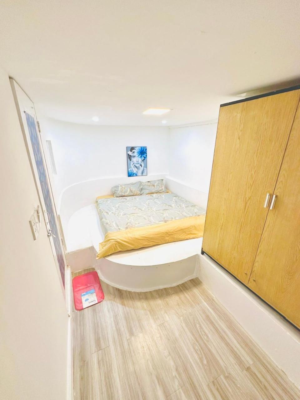 Spacious Penthouse Private Rooftop In D1 Hcmc * Ho Chi Minh City
