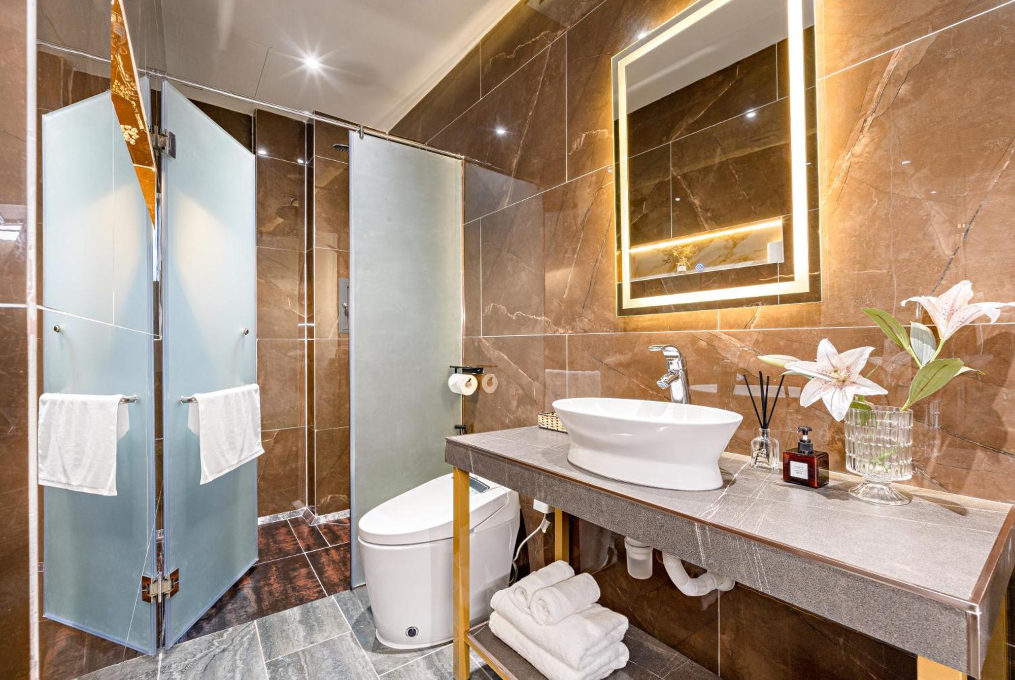 Skycure Serviced Apartment