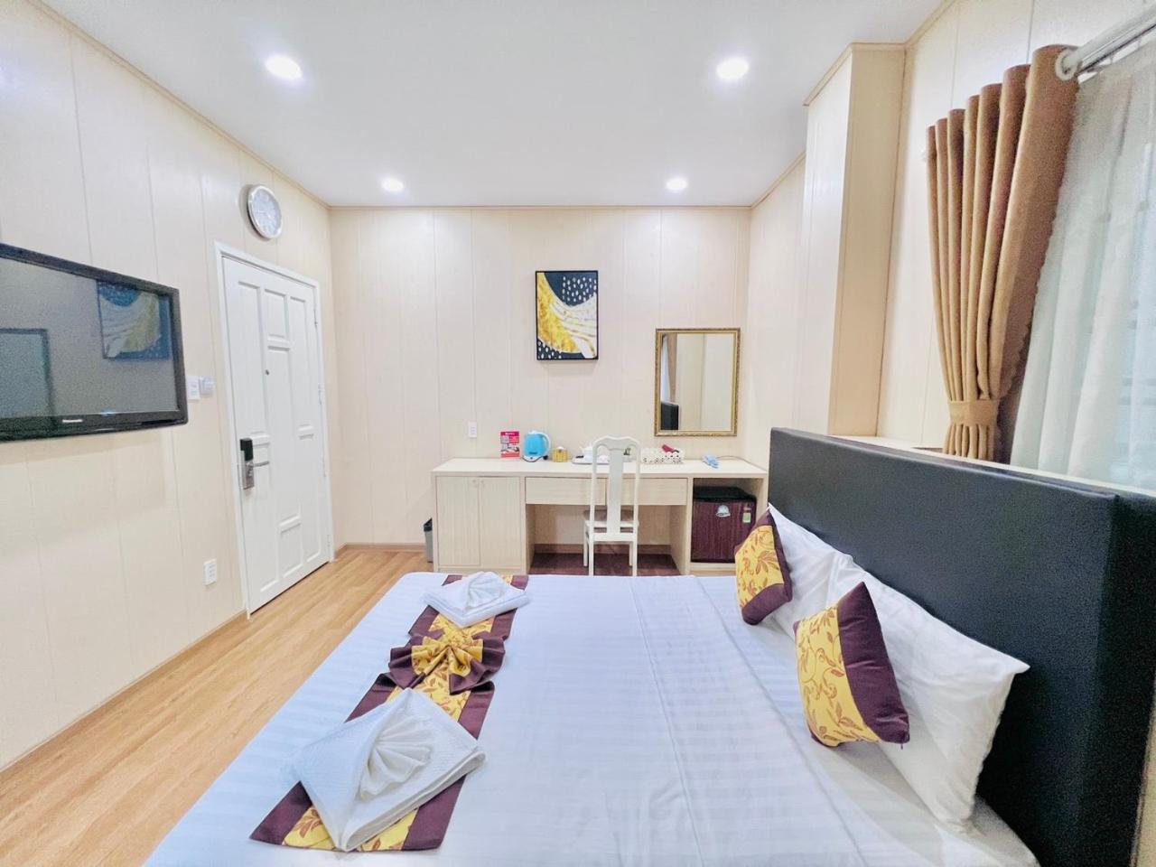 Hotel Truc Huyen 2*