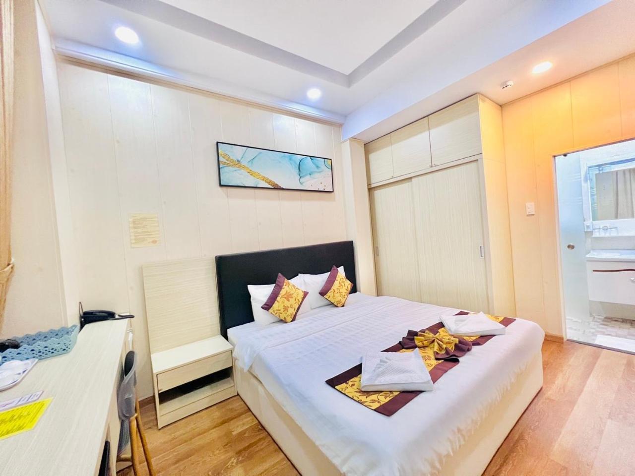 Hotel Truc Huyen 2*