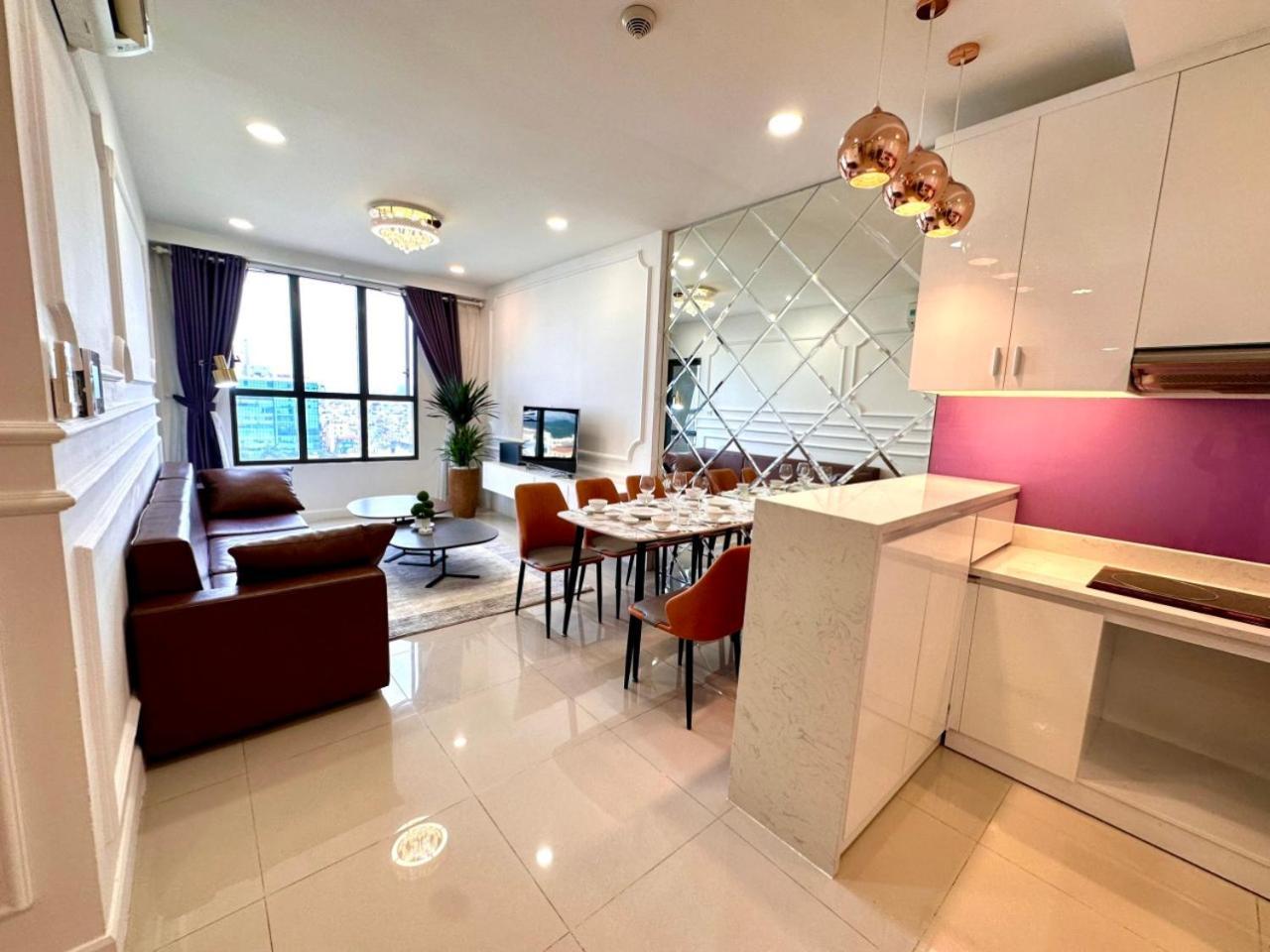 Icon 56 Building X 8pax, Saigon, Nr District 1, Quan 4, Thanh Pho Ho Chi Minh, Vietnam Apartment