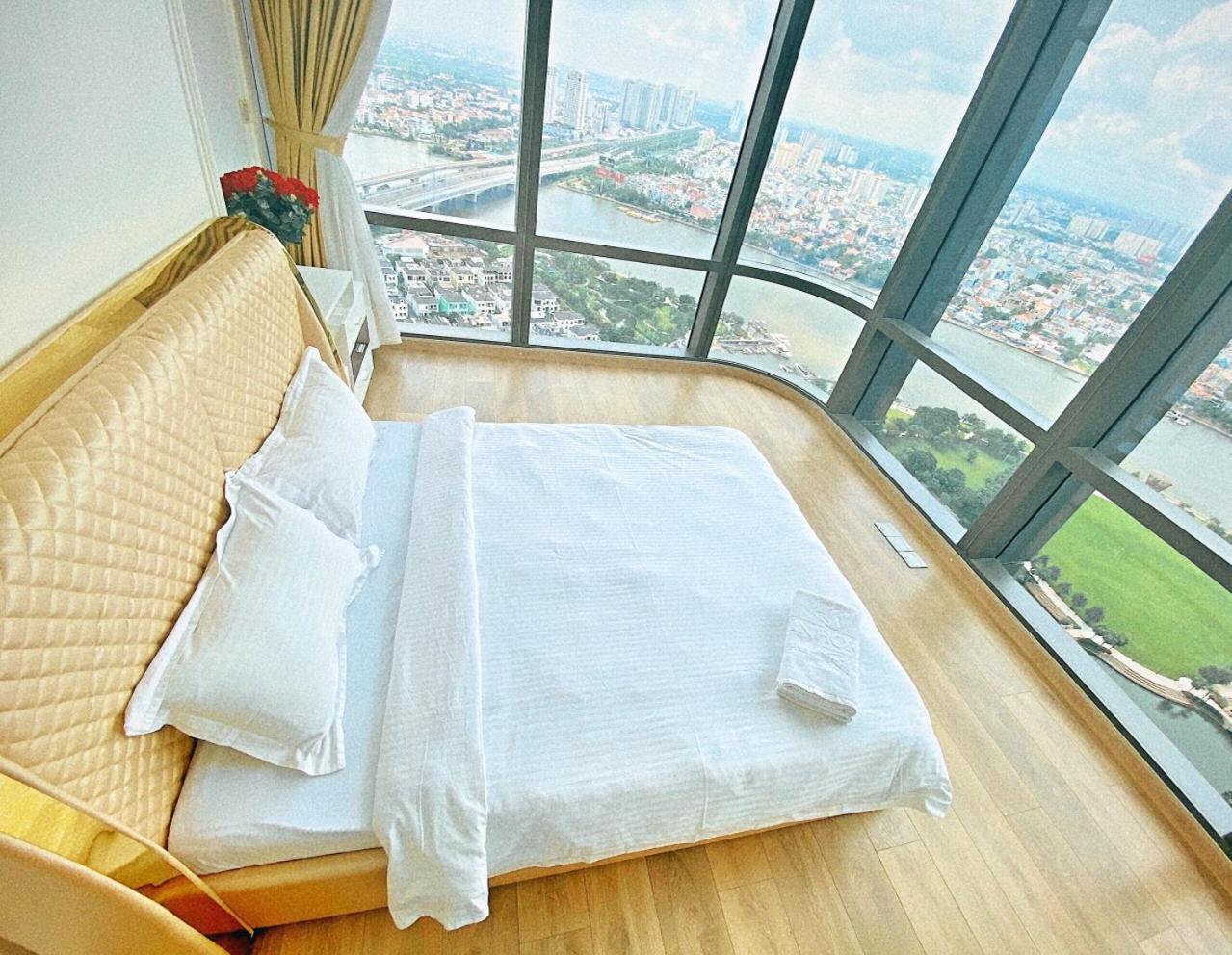 Landmark 81 - Airbnb Apartment