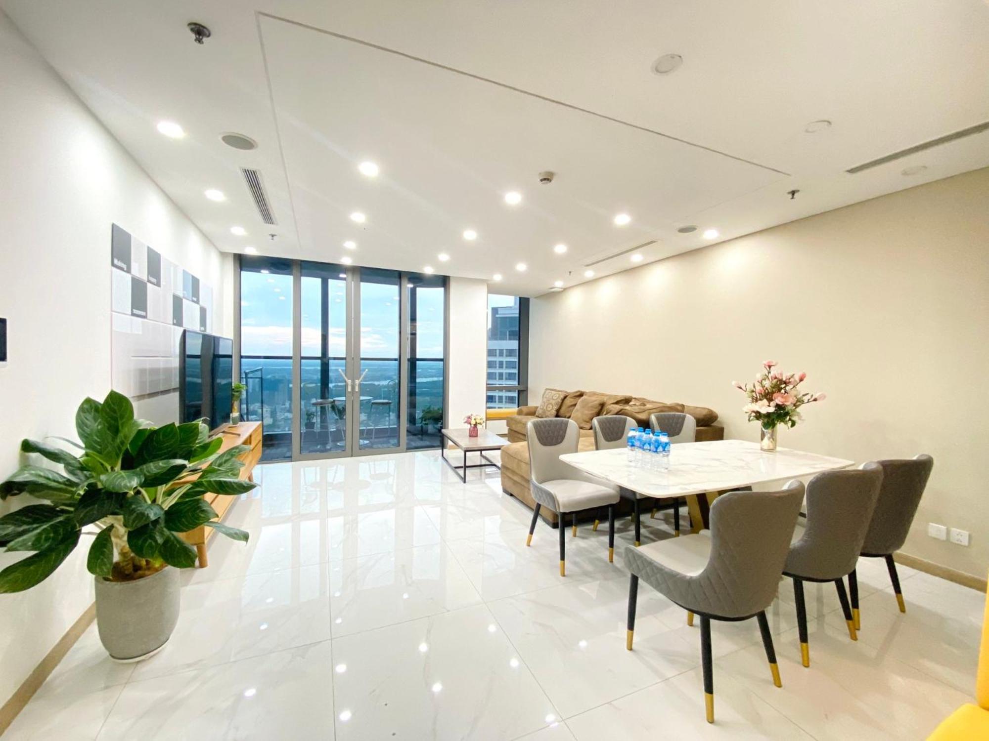 Landmark 81 - Airbnb Apartment *