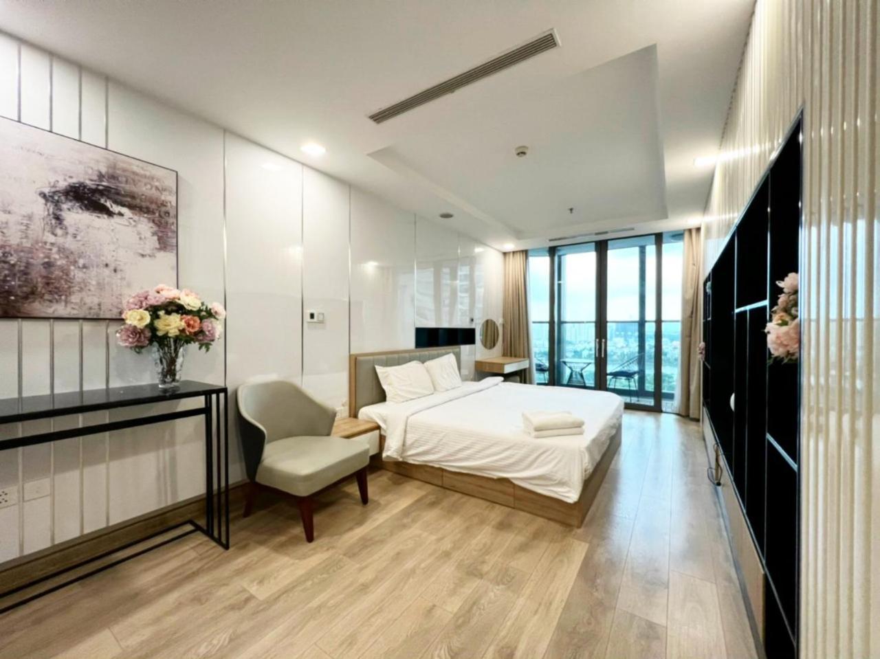Landmark 81 - Airbnb Apartment
