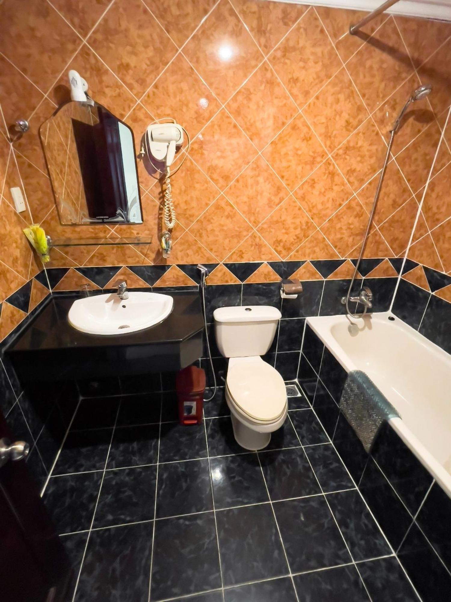 Little Brick Saigon Hotel 2*