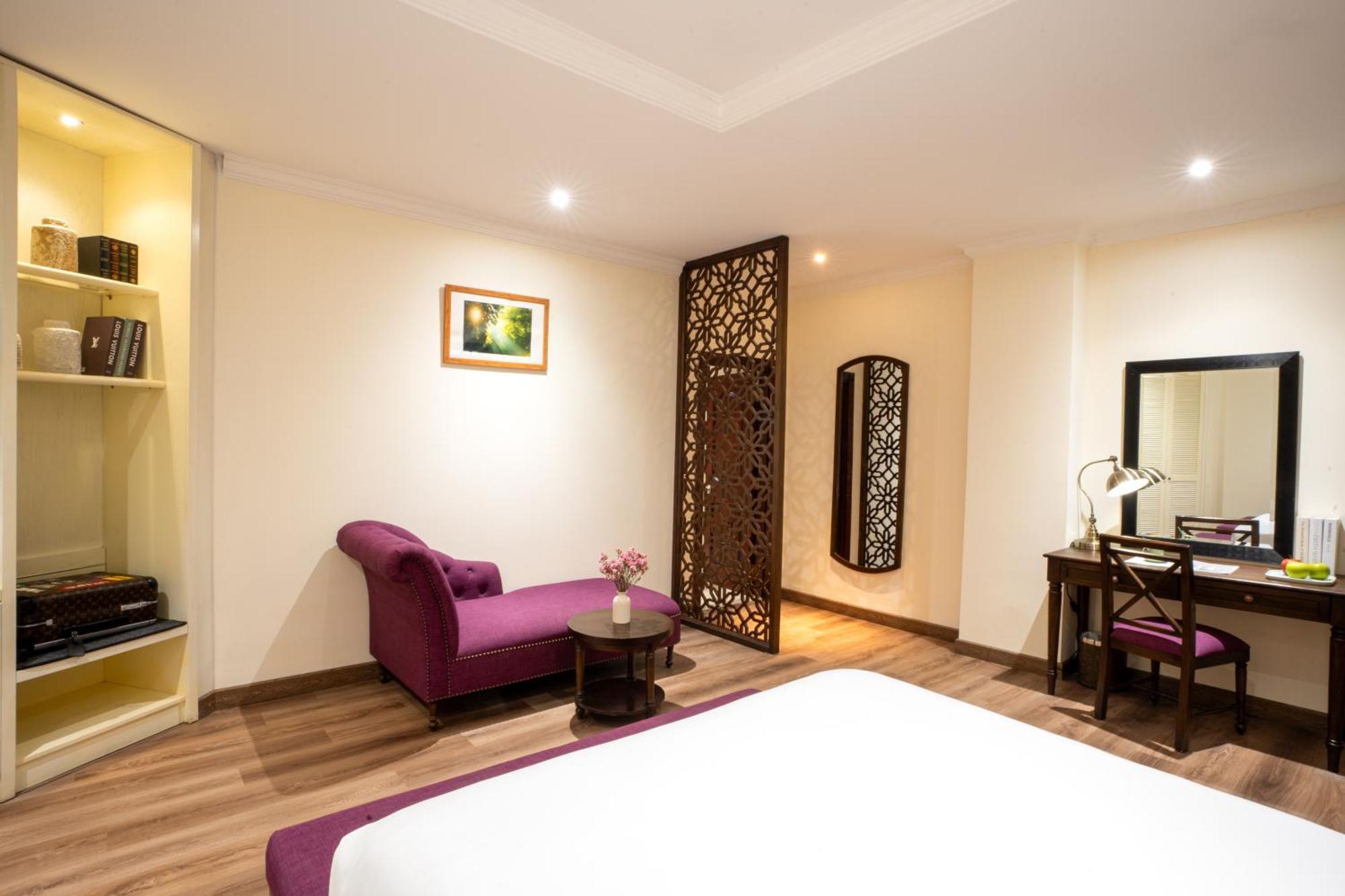 Hotel Alagon & 4*