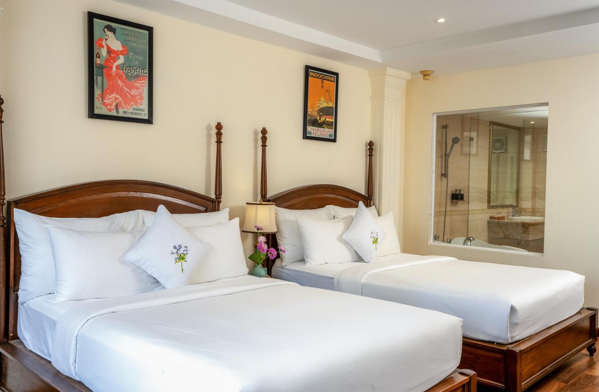 Hotel Alagon & 4*