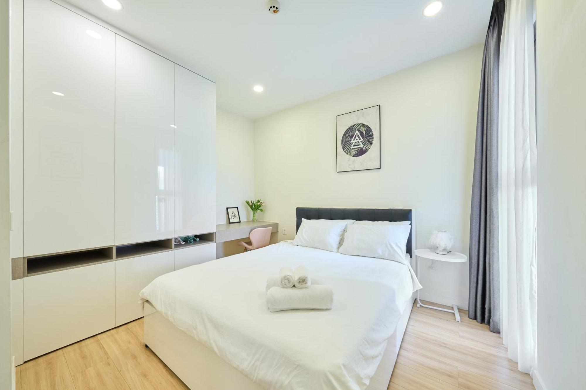 Amber Luxury Millennium Free Pool Apartment *