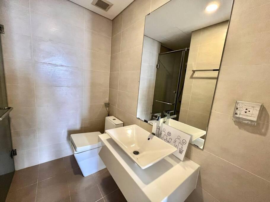 Amber Luxury Millennium Free Pool Apartment *