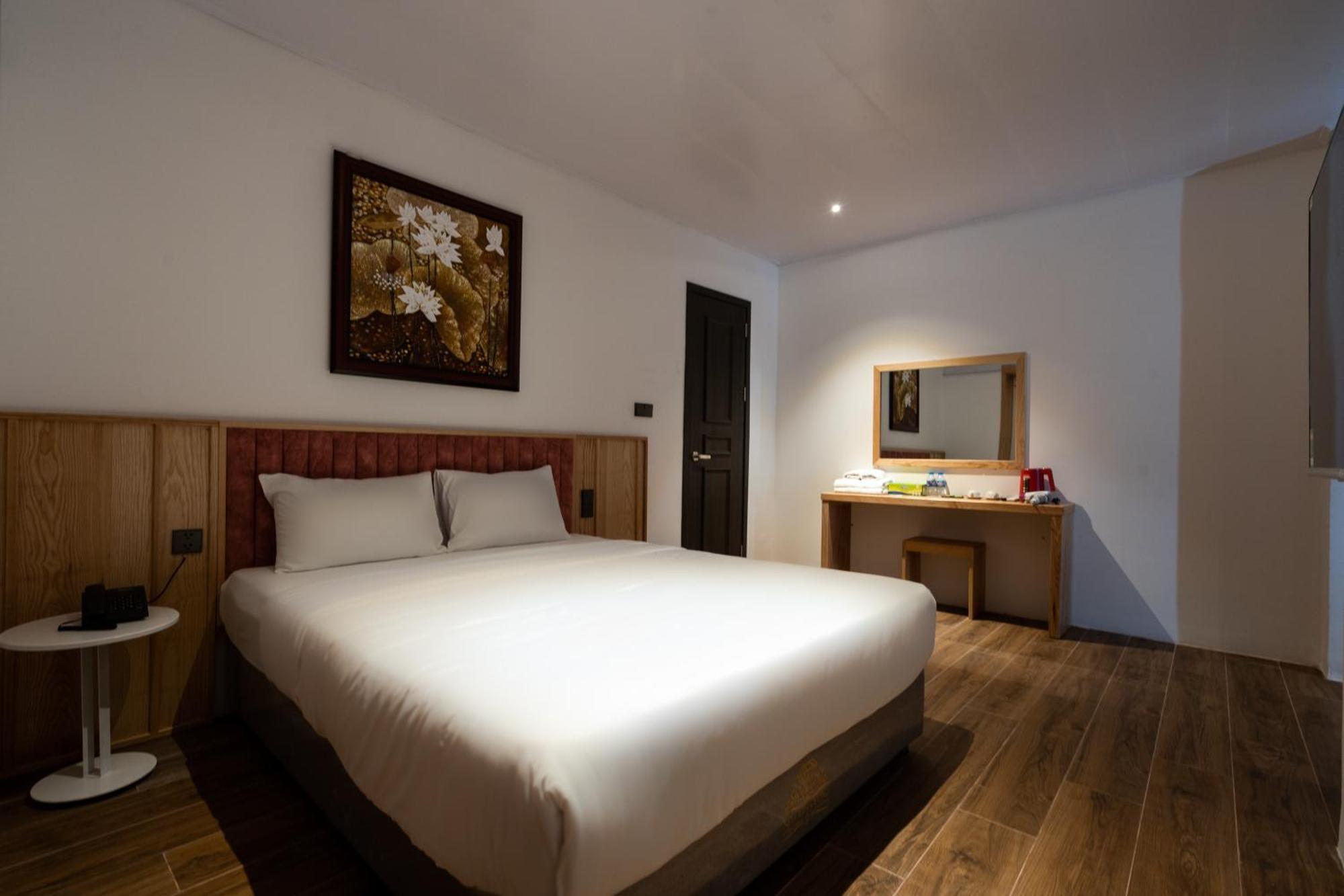 Haven Hut Hotel 2*