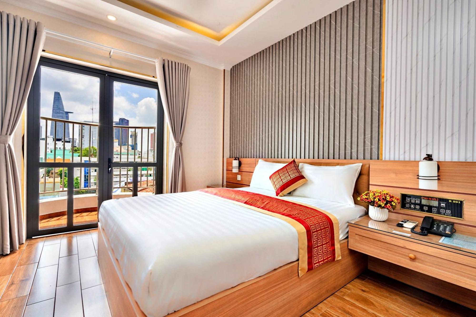 Hotel Luna Saigon - Bui Vien Walking Street 3*