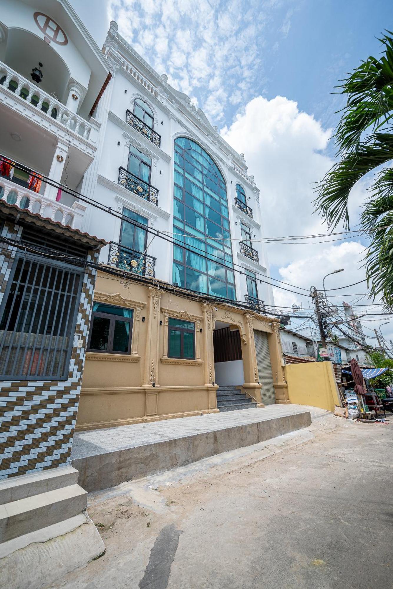Cozrum Homes - Cozytel Apartment