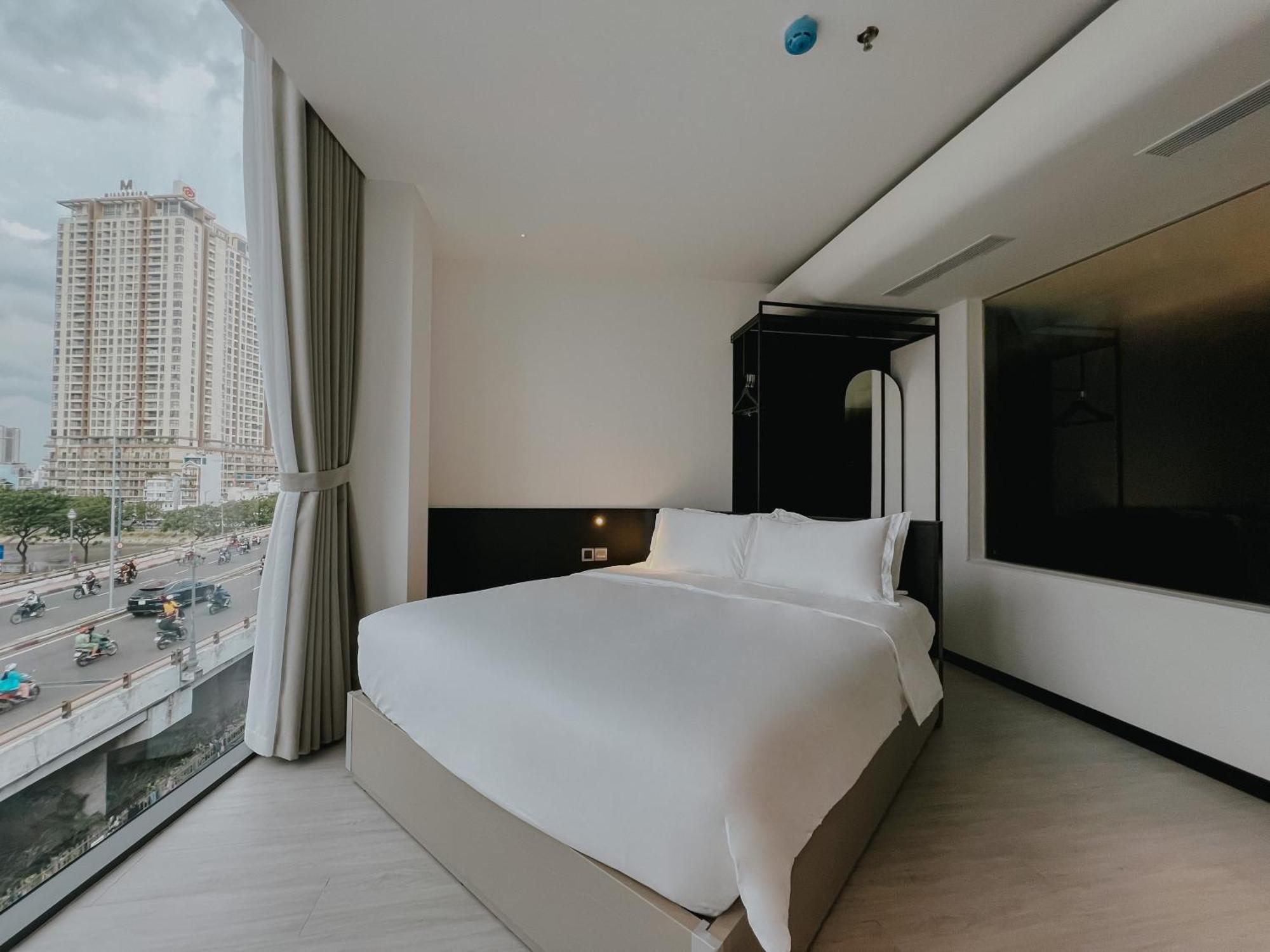 Hotel The Concept Hcmc- District 1 4*