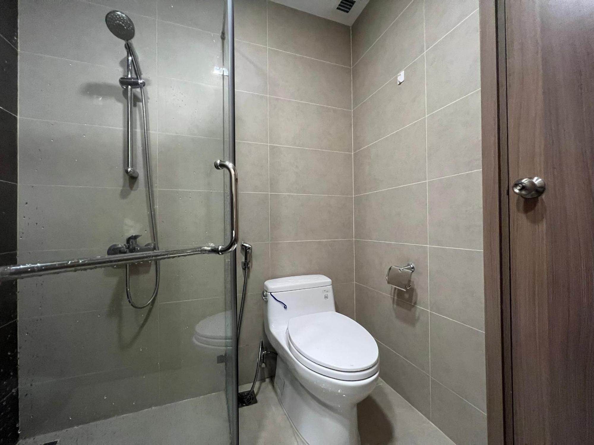 Apartment Icon 56 Building X 8pax, Saigon, Nr District 1, Quan 4, Thanh Pho Ho Chi Minh, Vietnam *