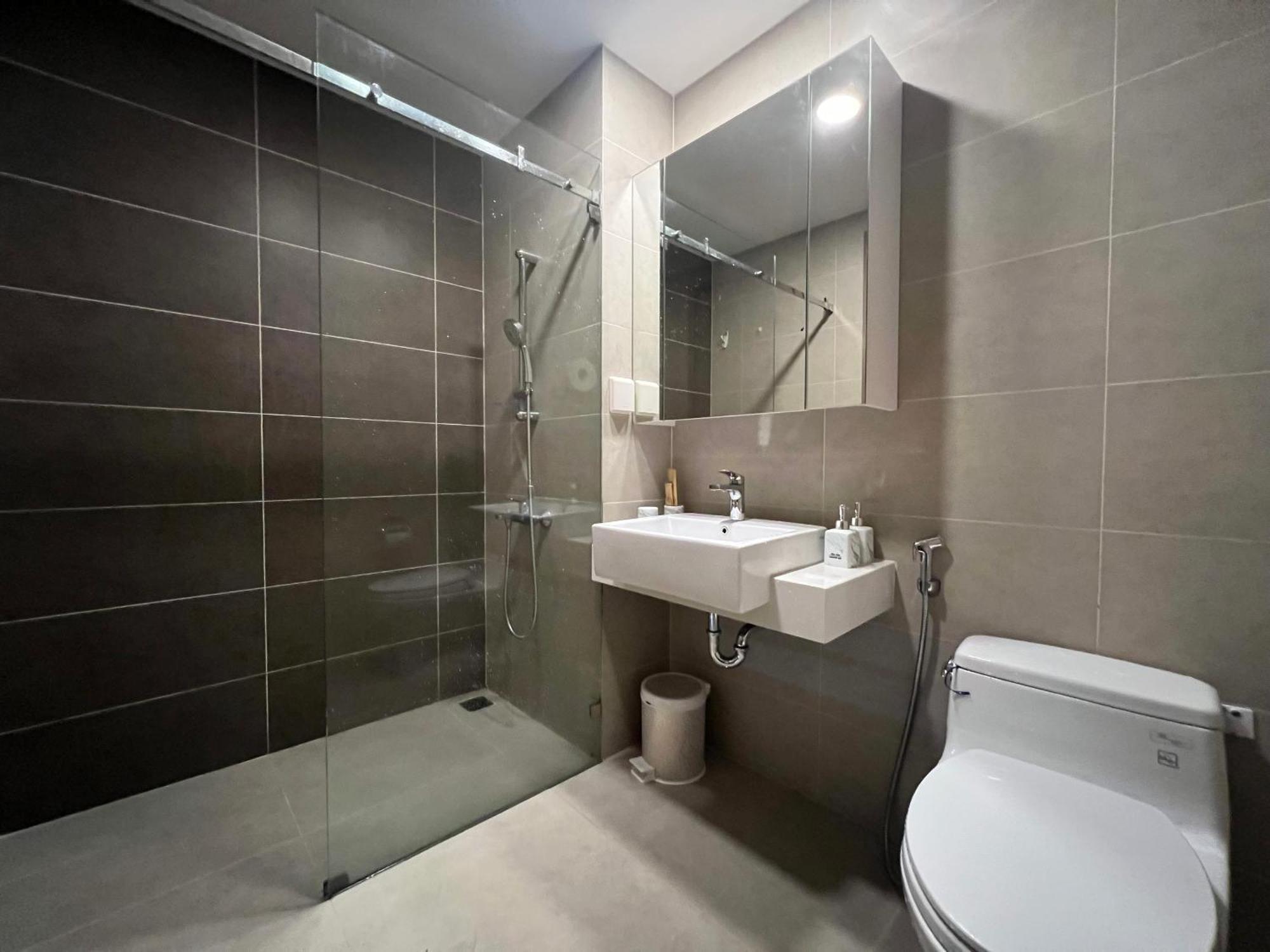 Icon 56 Building X 8pax, Saigon, Nr District 1, Quan 4, Thanh Pho Ho Chi Minh, Vietnam * Ho Chi Minh City