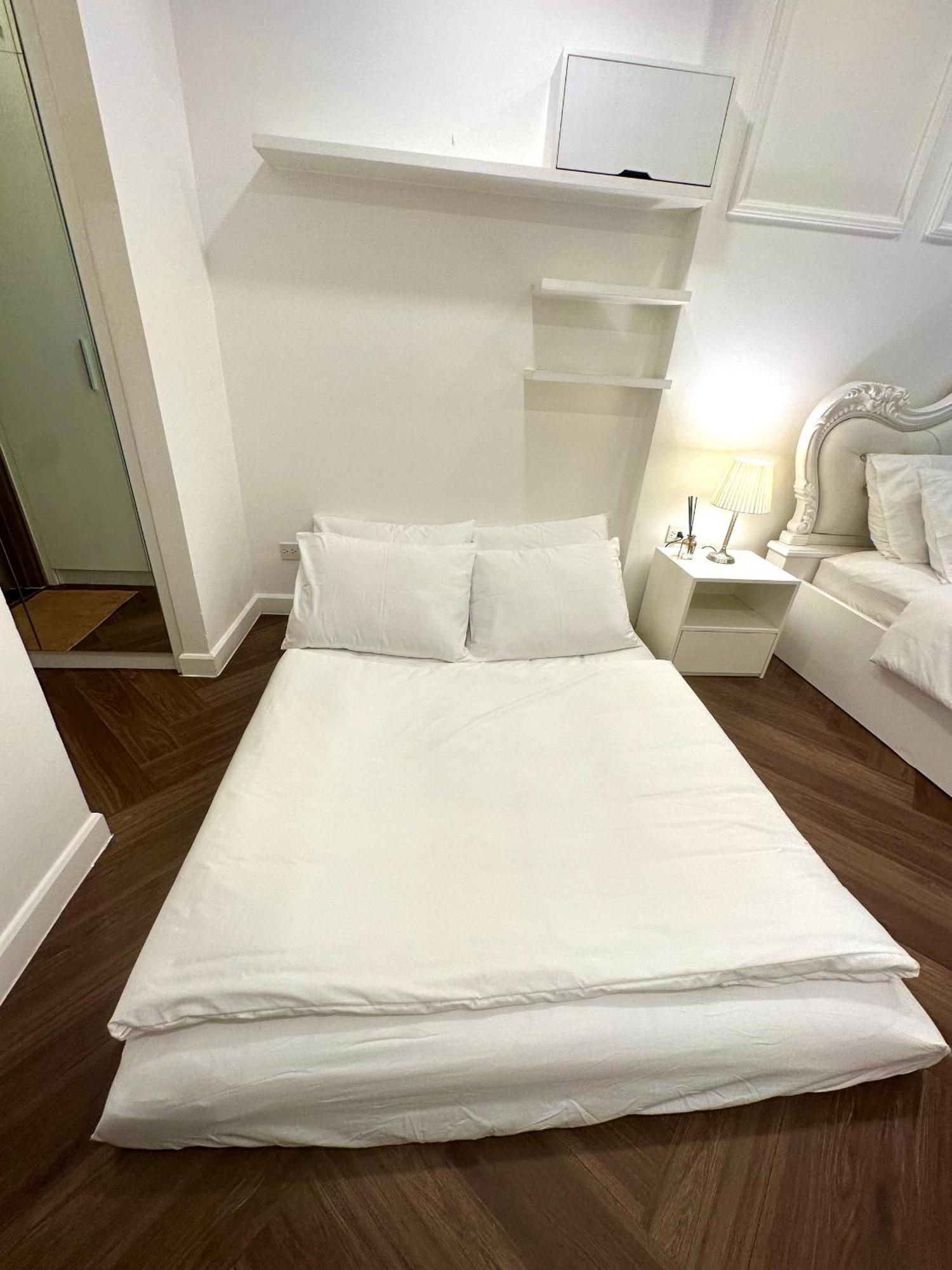 Apartment Icon 56 Building X 8pax, Saigon, Nr District 1, Quan 4, Thanh Pho Ho Chi Minh, Vietnam *