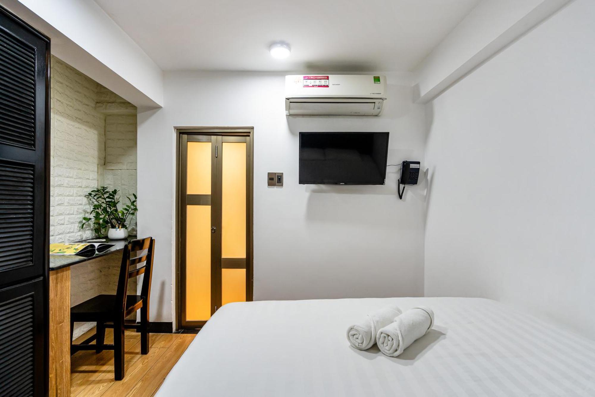 Hotel Lotus Laverne